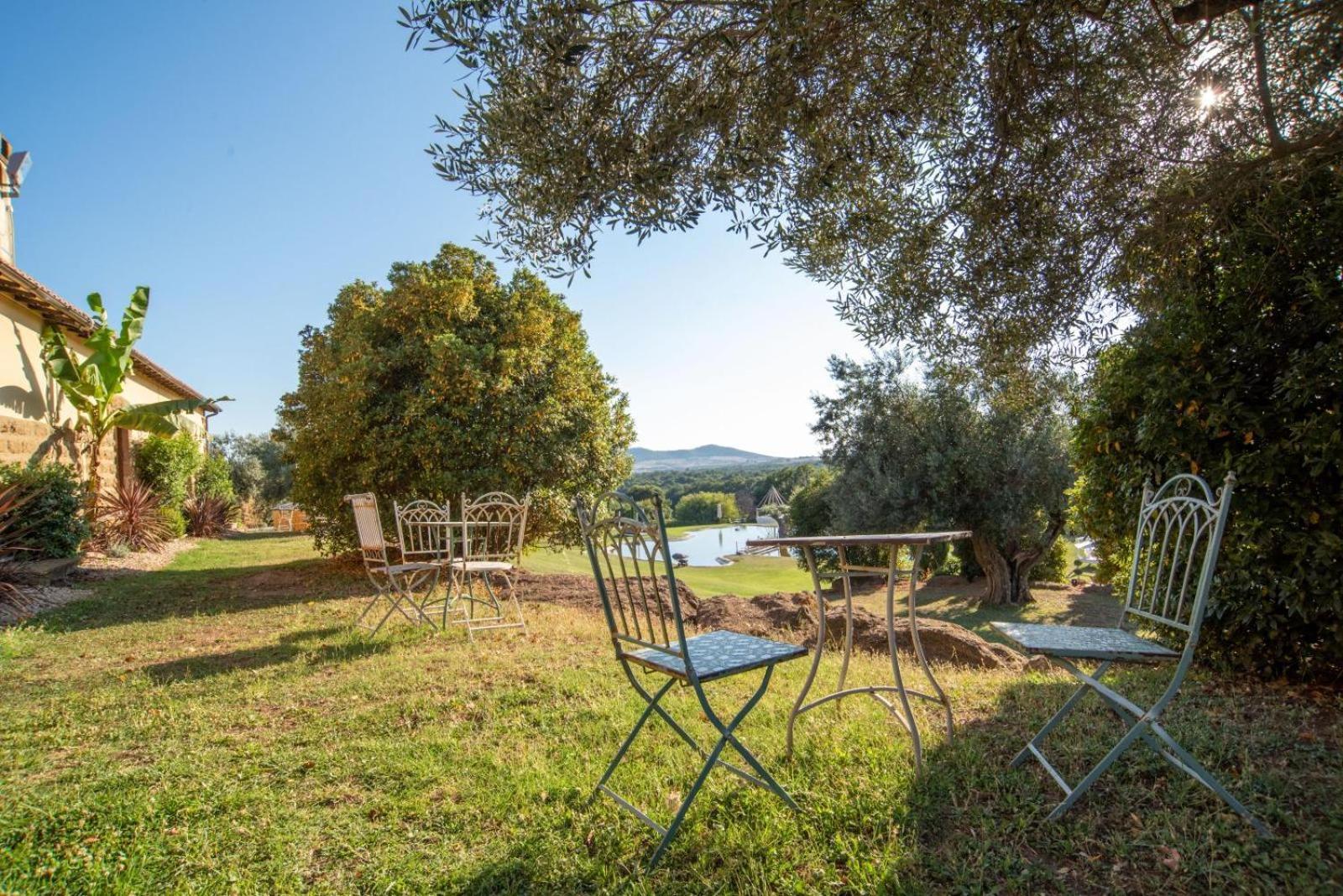 Agriturismo Cerrosughero Canino Luaran gambar